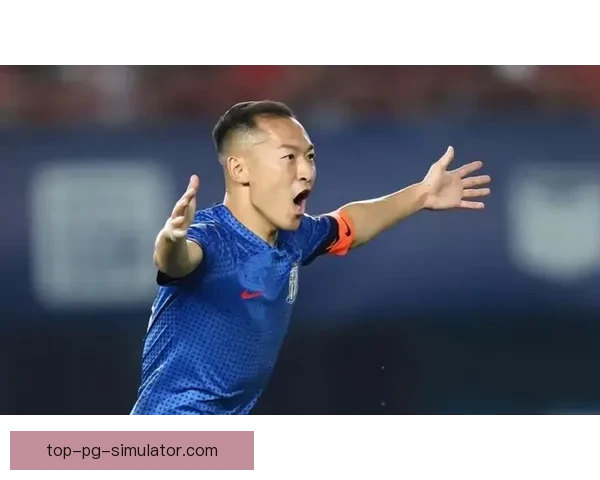 吴曦老将再战绿茵场带领江苏队奋勇拼搏展现拼劲与责任